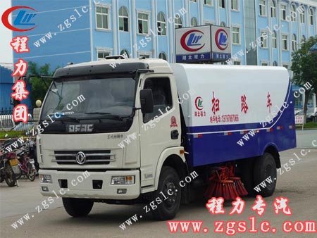 东风多利卡扫路车