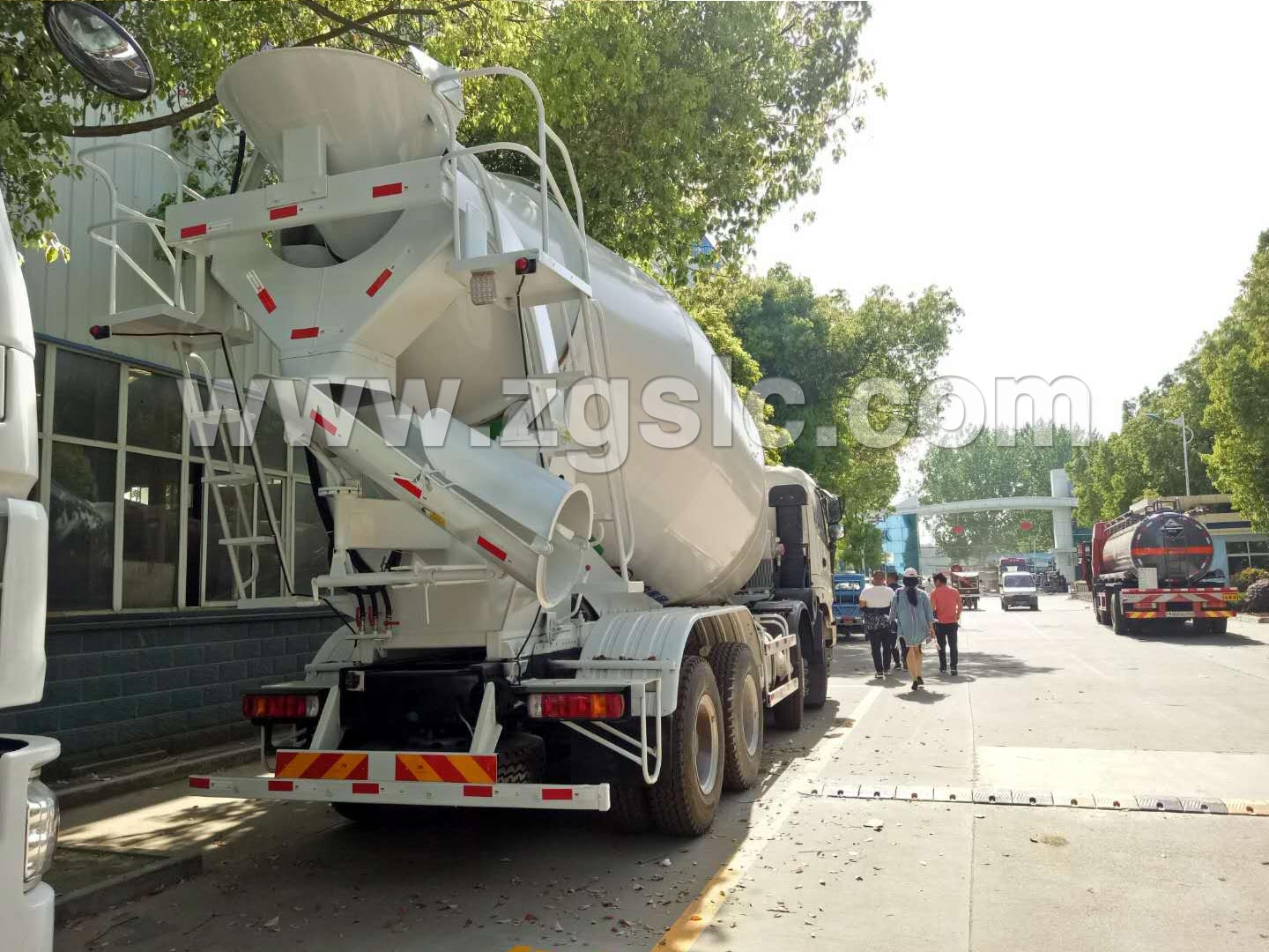 福田混凝土搅拌运输车(国五)
