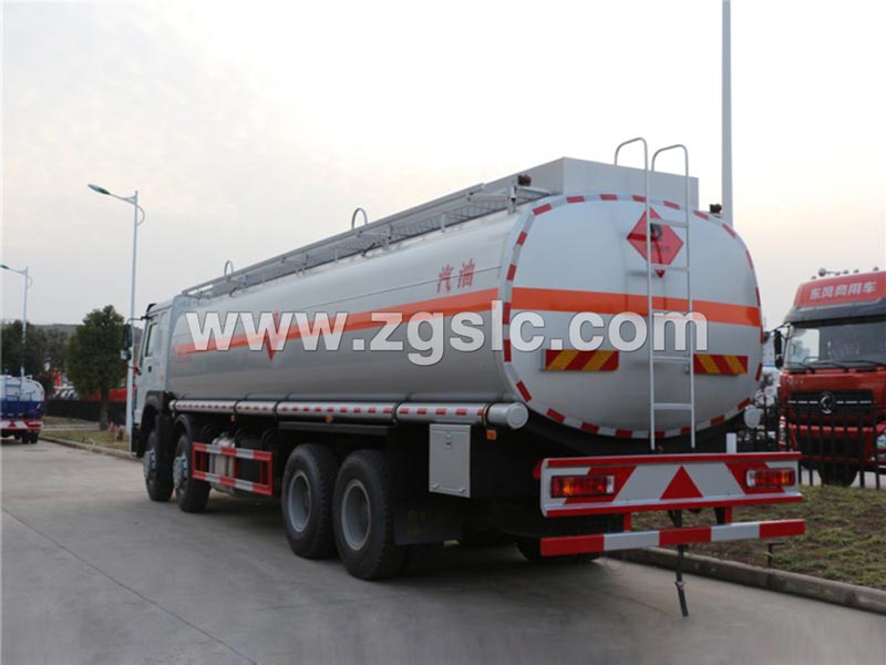 重汽前四后八30方运油车(国五)-厂家质量